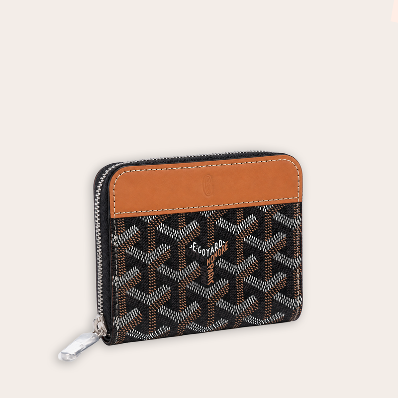 Billetera Compact Signature Monogram – Tan Black