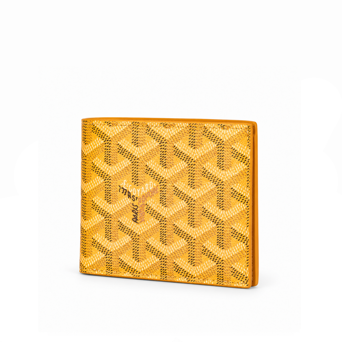 Billetera Bifold Signature Monogram – Mustard Gold